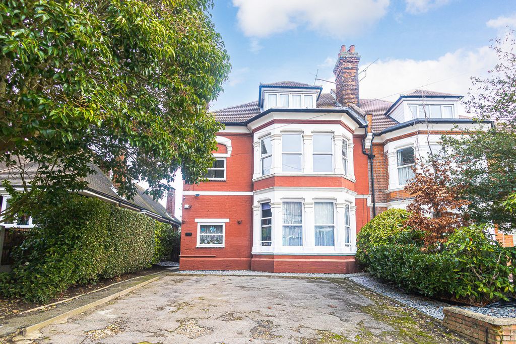 Property photo 1 of 29