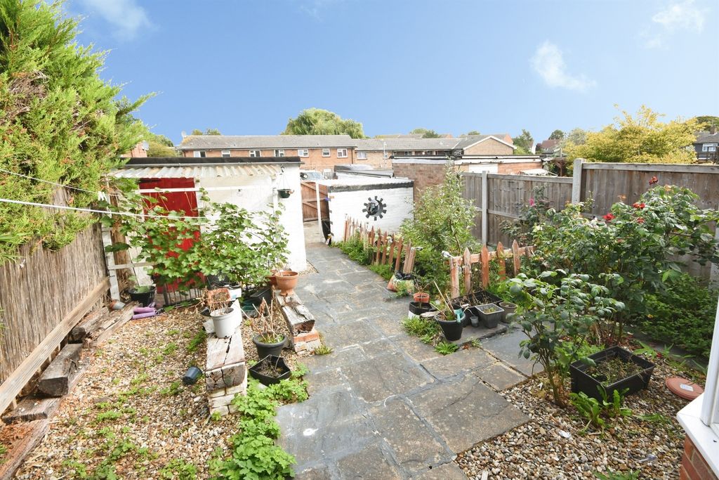 Property photo 3 of 19
