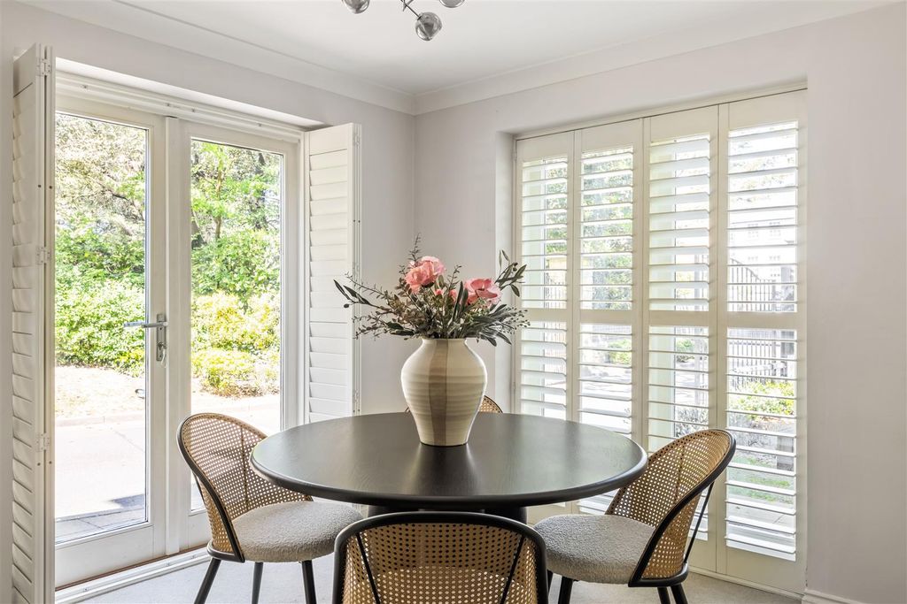 Additional image 5 of 2 bed flat for saleBellingham Drive, Reigate RH2