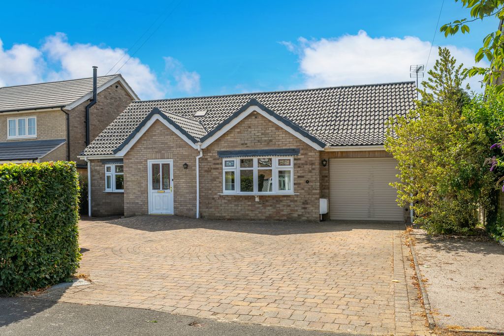 Property photo 2 of 19 External View
