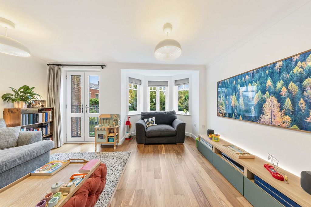 Property photo 3 of 29