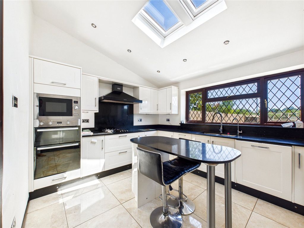 Property photo 3 of 18 Picture No. 41