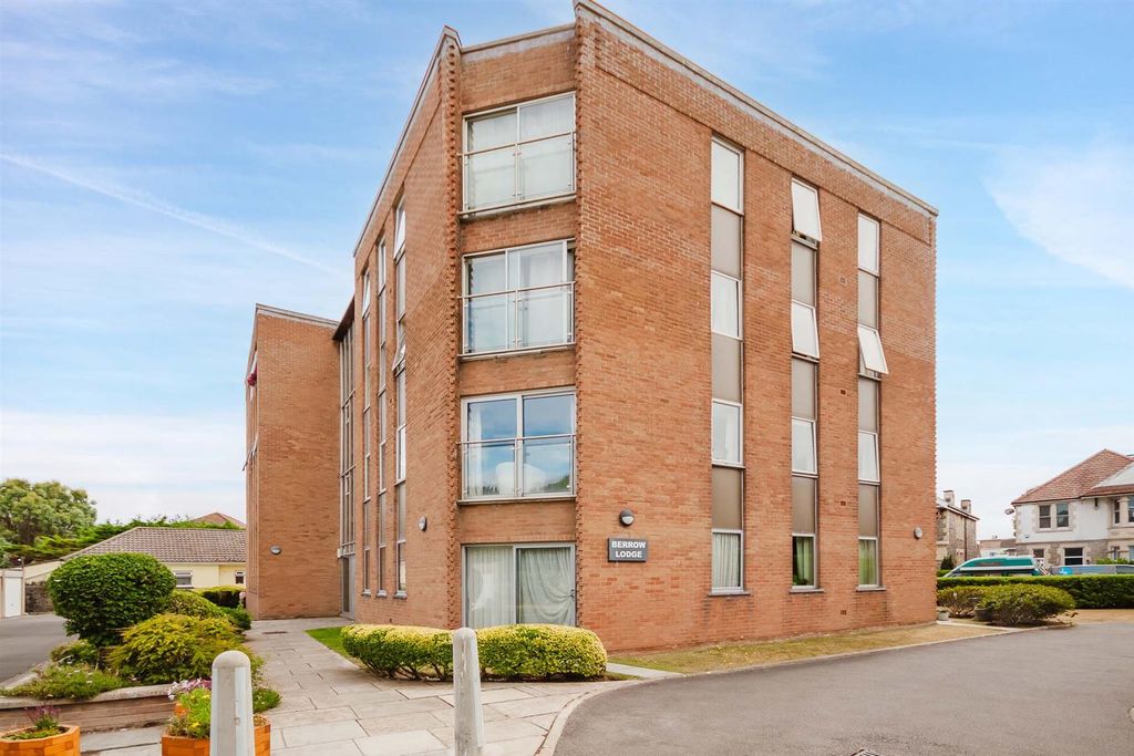 Property photo 1 of 13 Building Exterior
