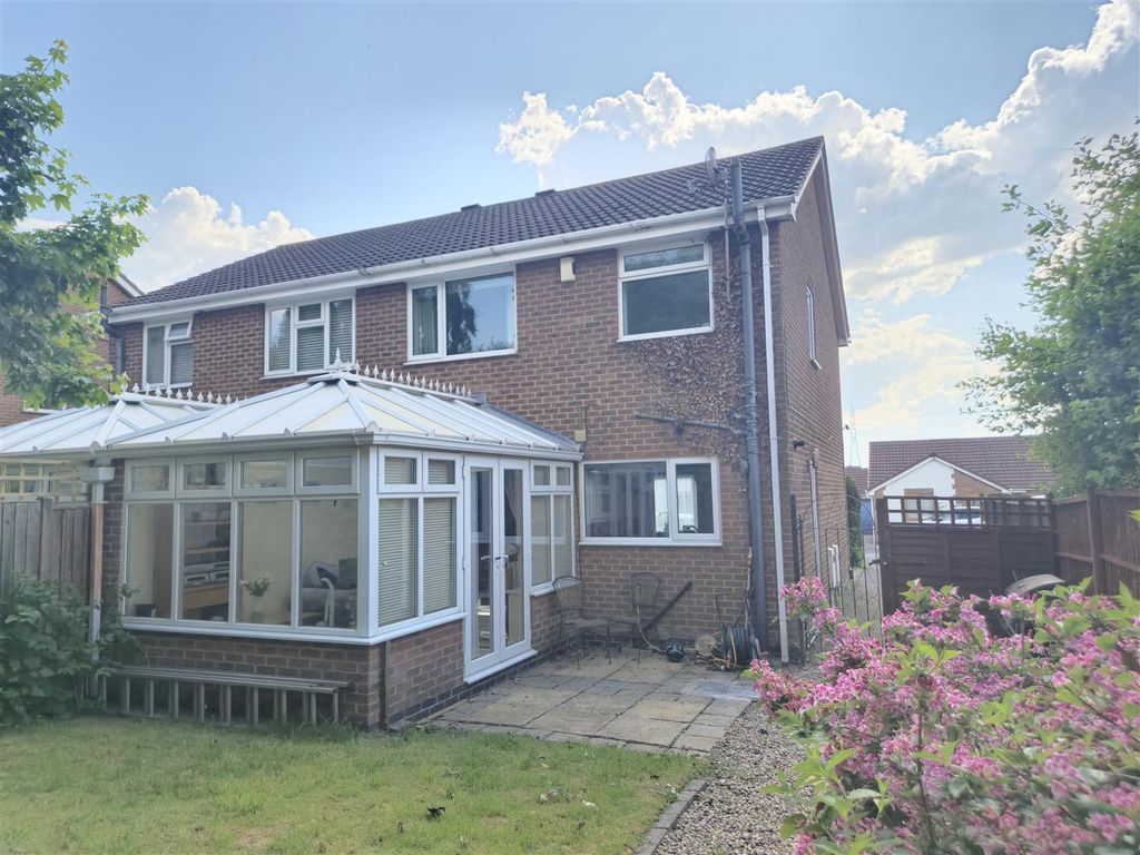 Property photo 2 of 18 Private Rear Garden