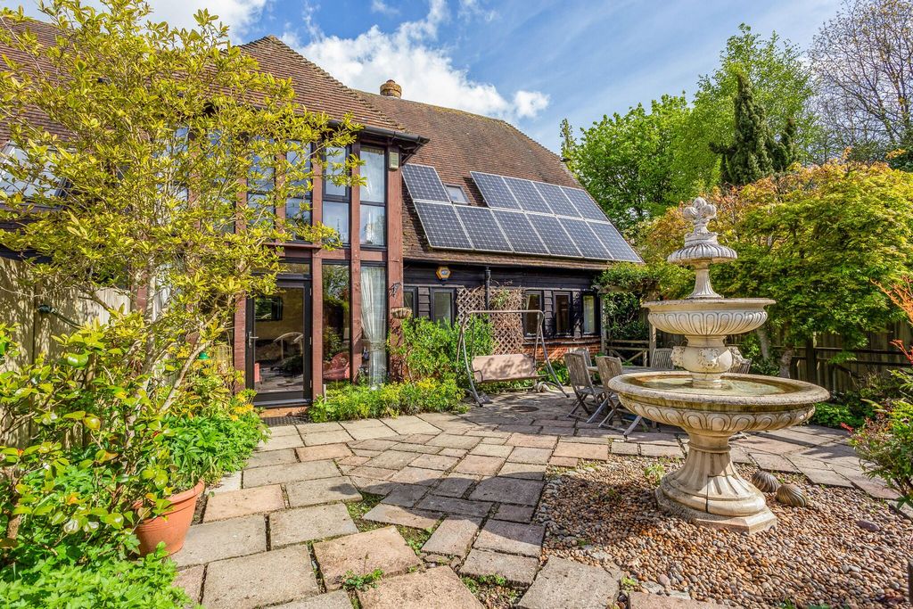 Property photo 1 of 18