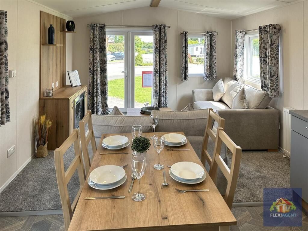 Property photo 3 of 7 4307772