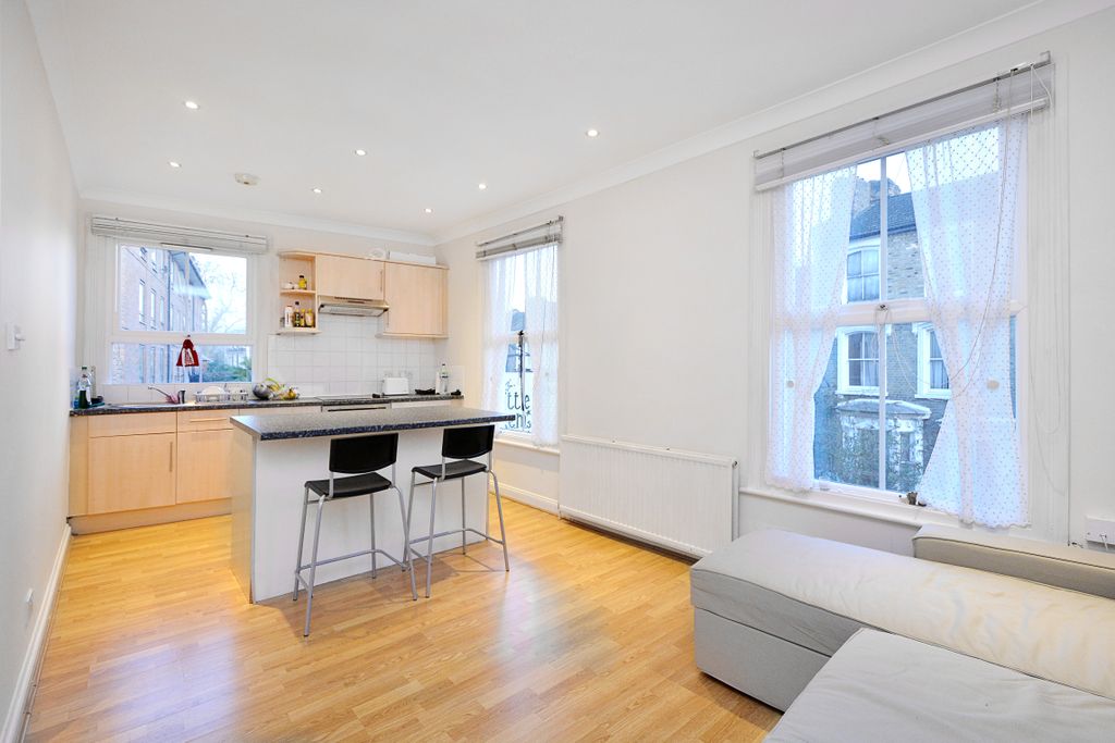 Property photo 2 of 6