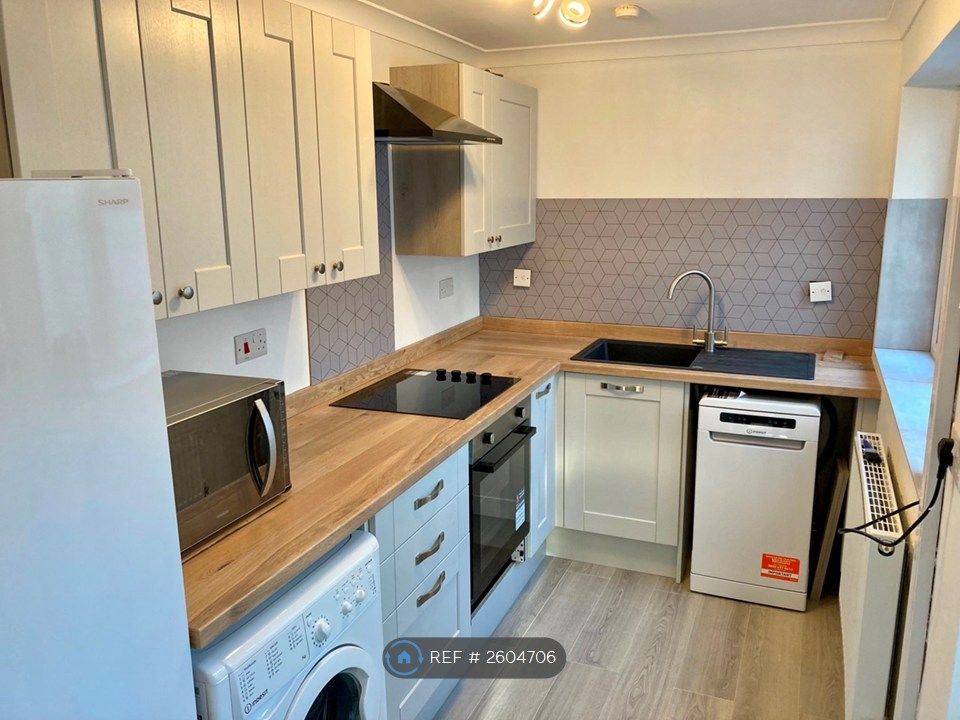 Property photo 1 of 12 Kitchen