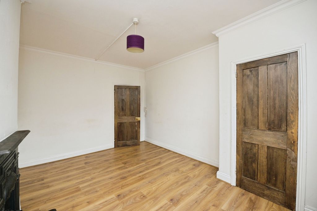 Property photo 3 of 13 Image 3