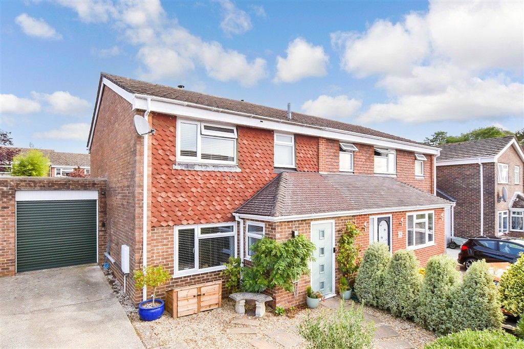 Property photo 1 of 17 External (Web)
