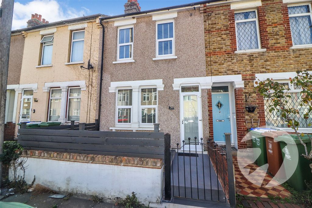 Property photo 1 of 16 Picture No. 12