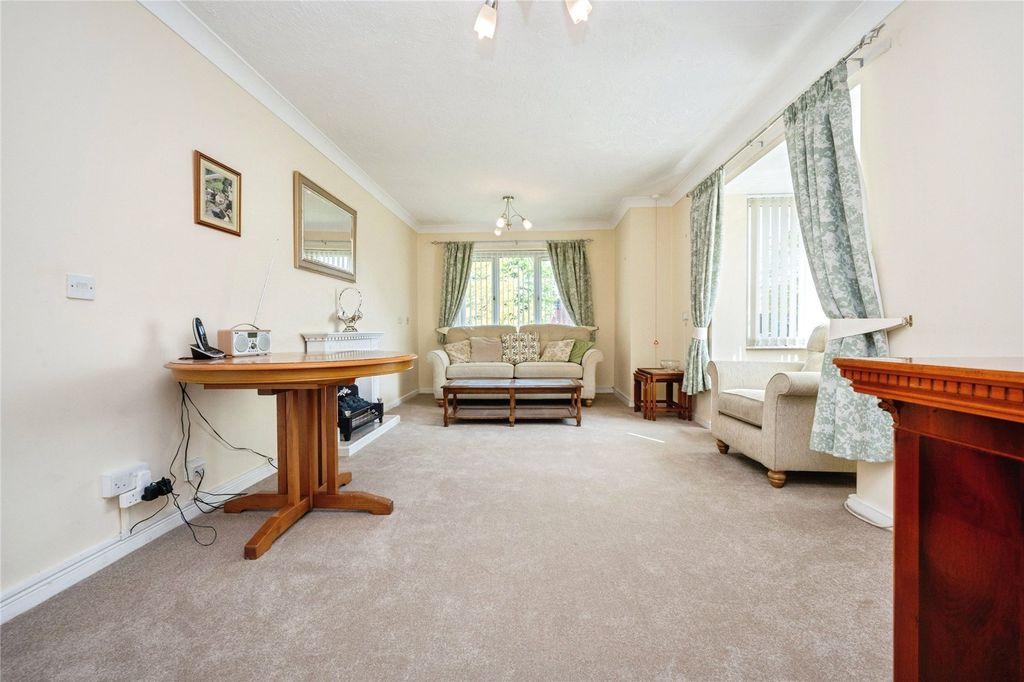 Property photo 2 of 17 Picture No. 03