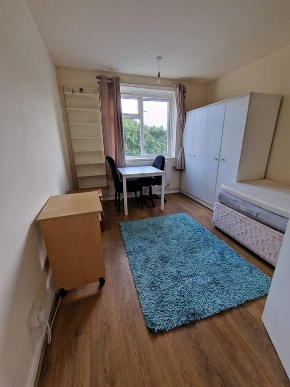Property photo 1 of 4