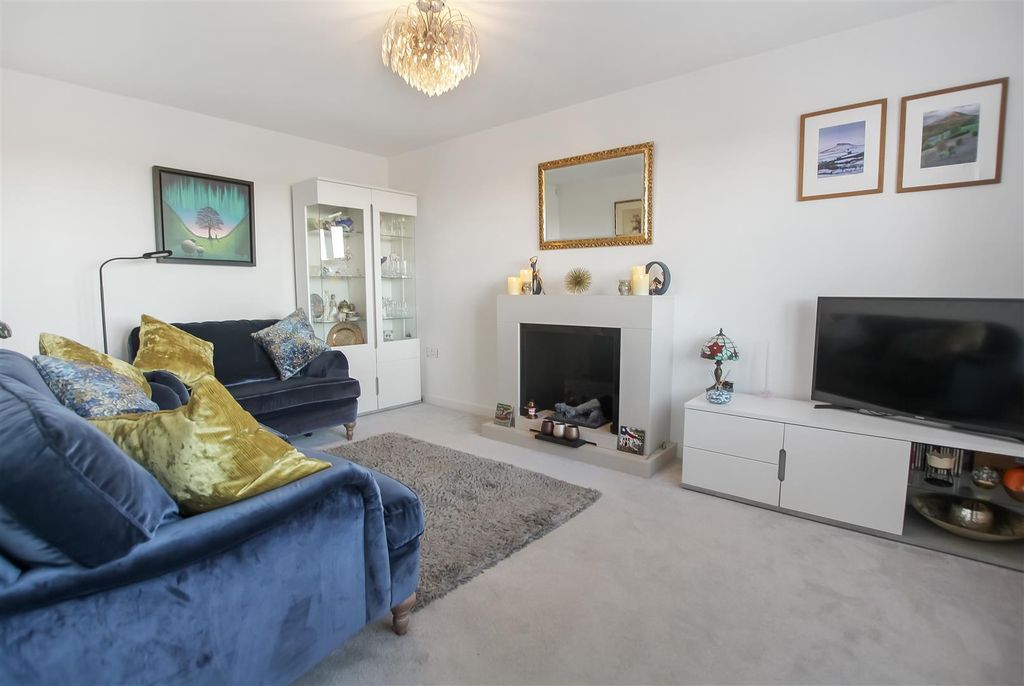 Property photo 2 of 15 Img_0142.Jpg