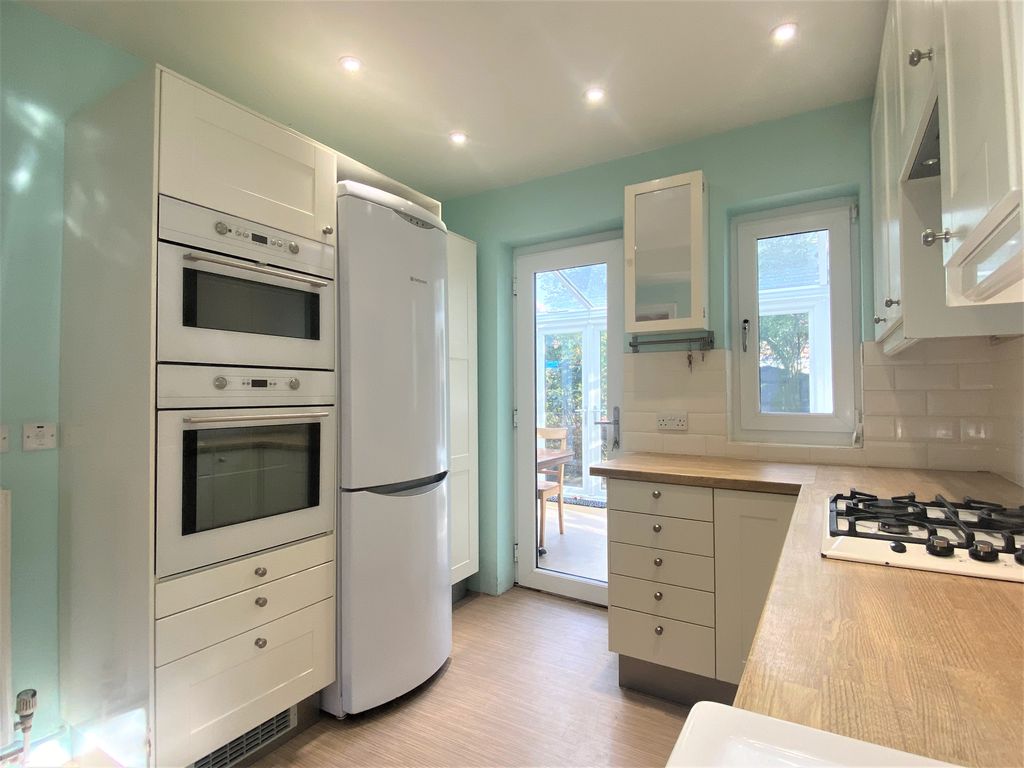 Property photo 3 of 13 Kitchen