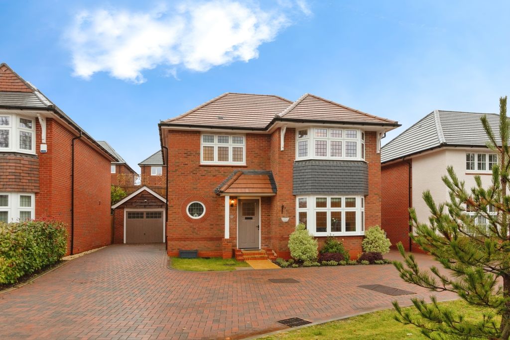 Property photo 1 of 27 Pbox-Img.Jpg