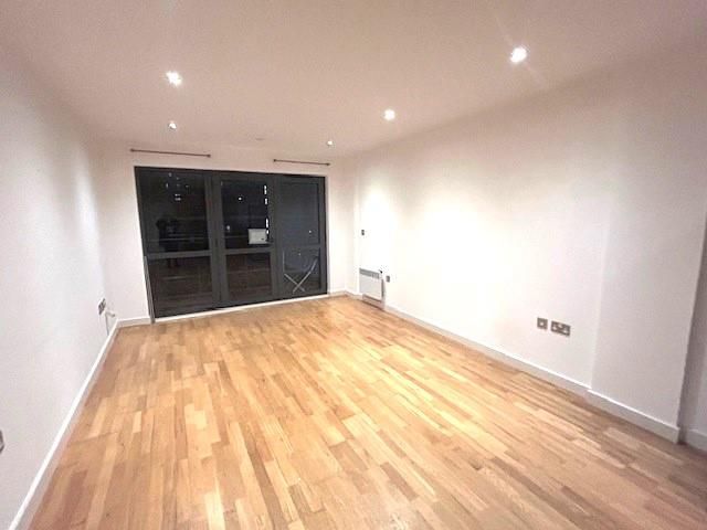 Property photo 3 of 10 119 The Reach Living Room 2026.Jpg