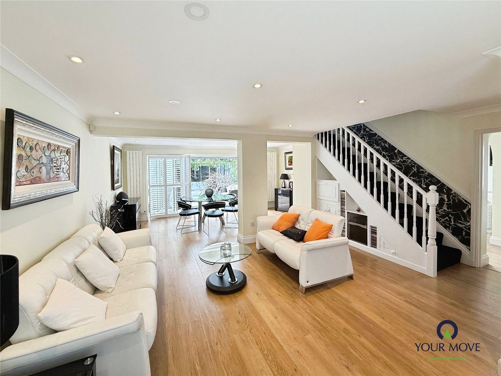 Property photo 3 of 19 Picture No. 17