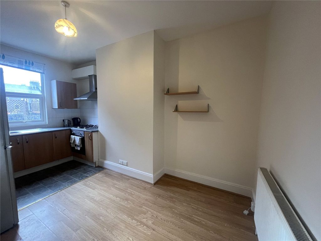 Property photo 3 of 13 Picture No. 27