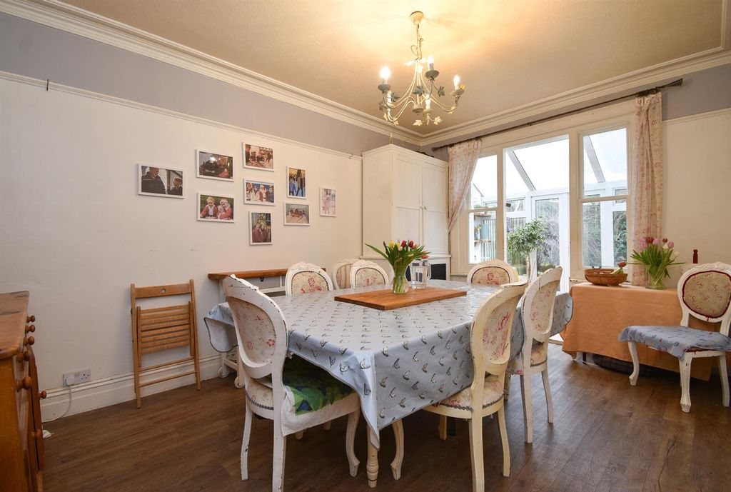 Property photo 3 of 25 Dining Room