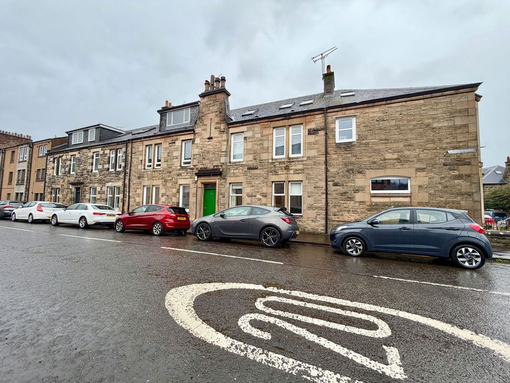 Property photo 1 of 27