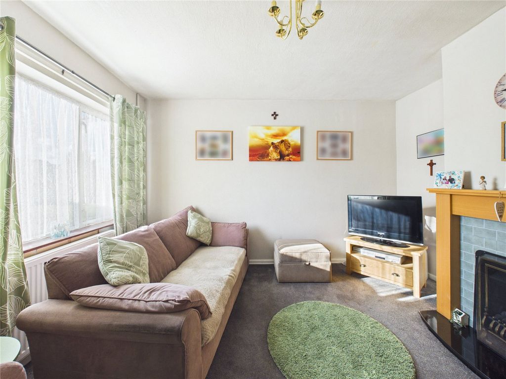 Property photo 3 of 17 Picture No. 01