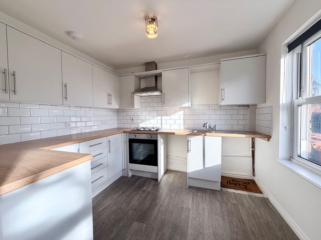 Property photo 3 of 20 Img_1252