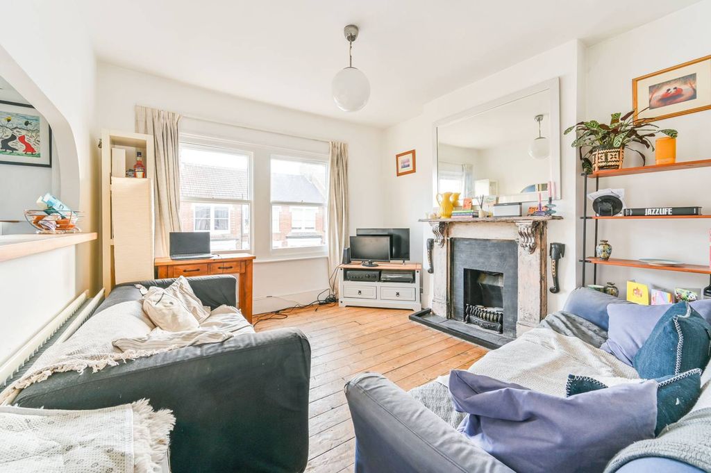 Property photo 2 of 9