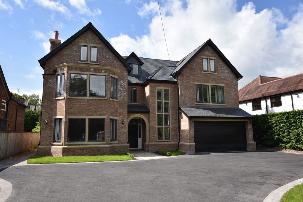 Property photo 2 of 20