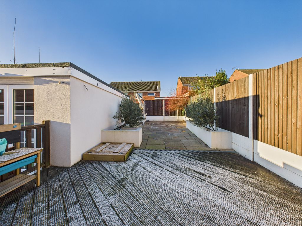 Property photo 3 of 11 Garden