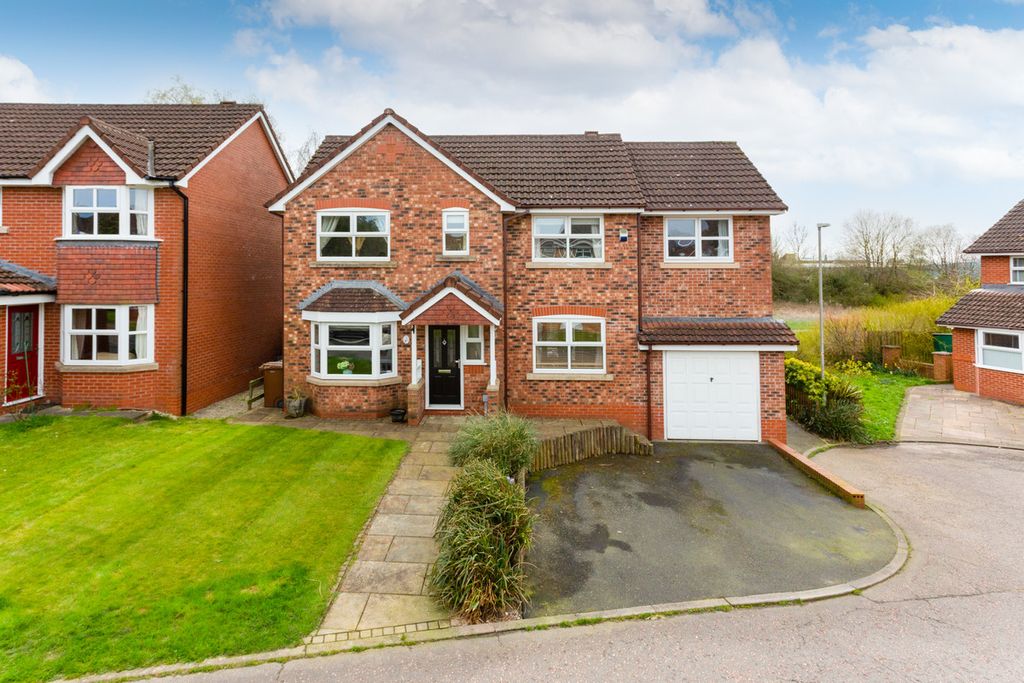 Property photo 2 of 16