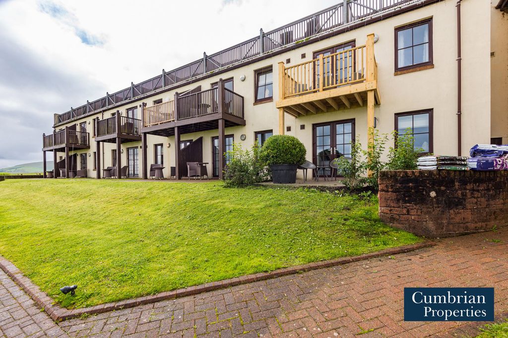 Property photo 1 of 16 External