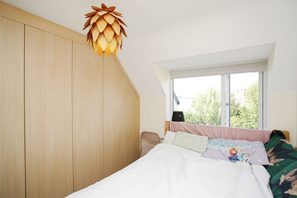 Additional image 10 of 2 bed flat for saleAnton Close, Rugby CV21