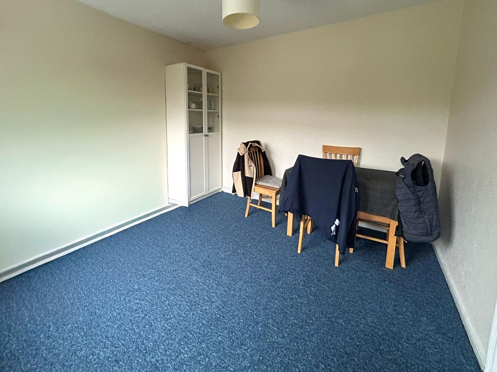 Property photo 3 of 12 Dining Room (1)