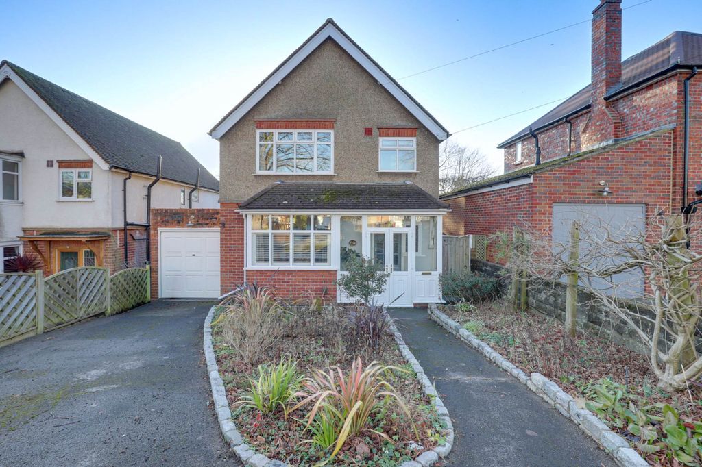 Property photo 1 of 31