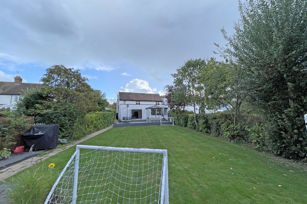 Property photo 3 of 31