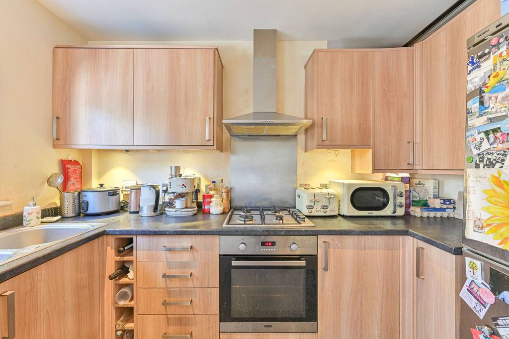 Property photo 3 of 15