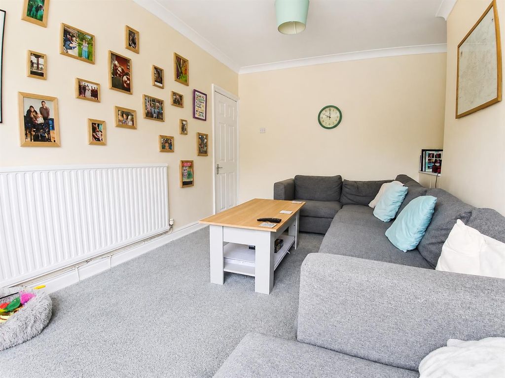 Property photo 3 of 17
