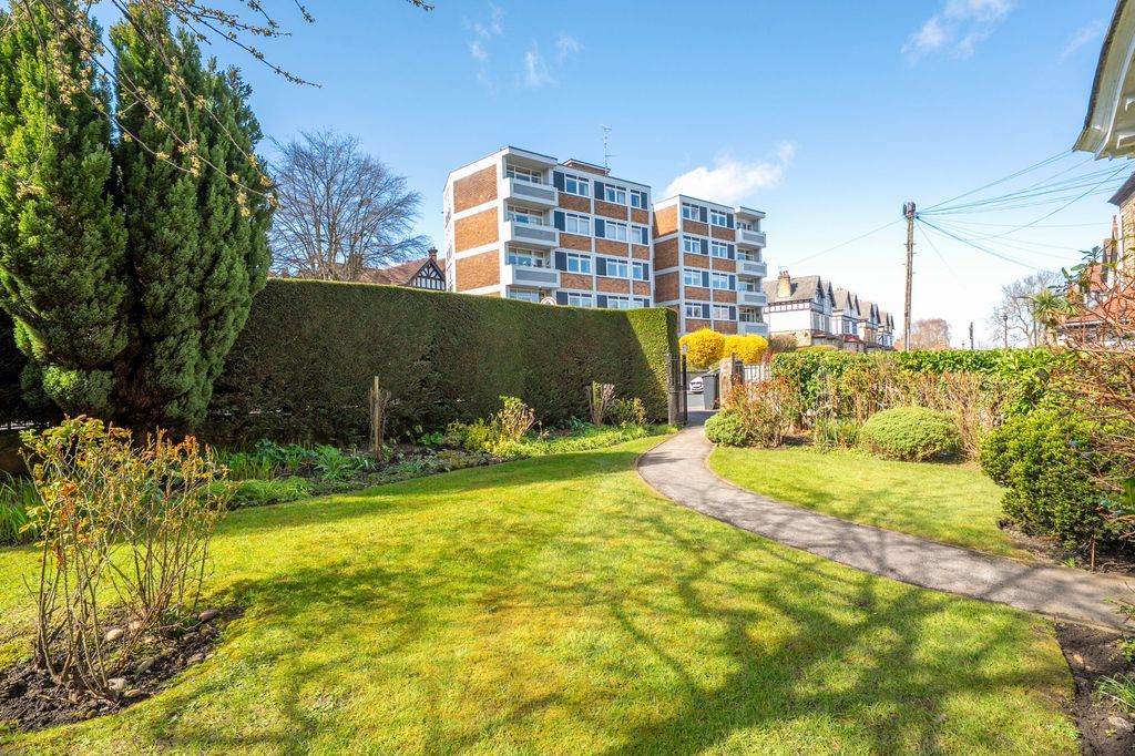 Property photo 3 of 18