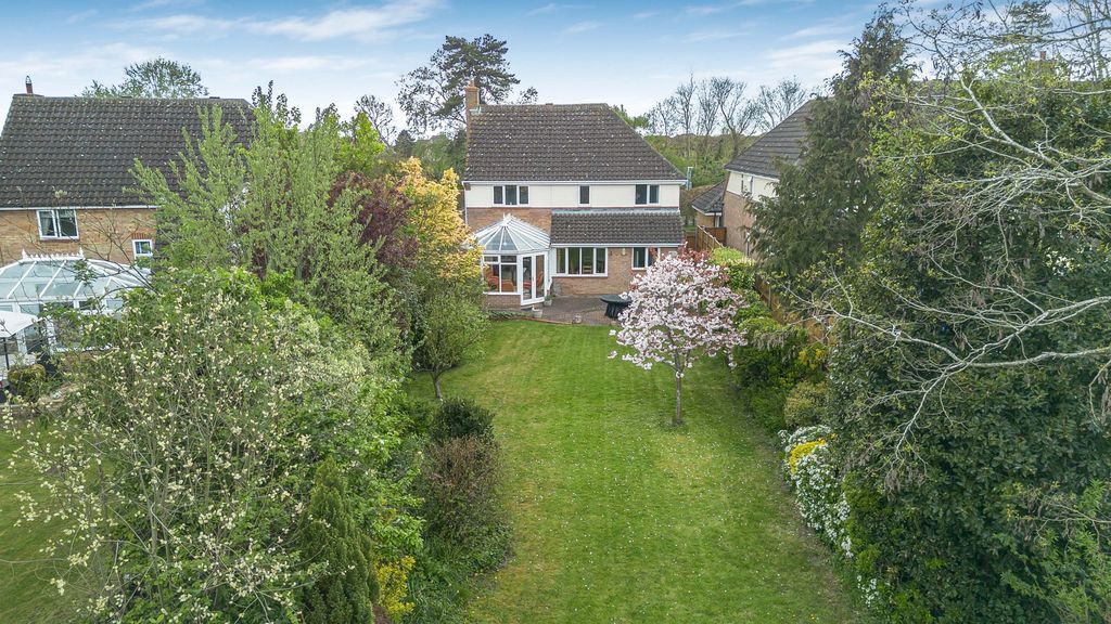 Property photo 2 of 29