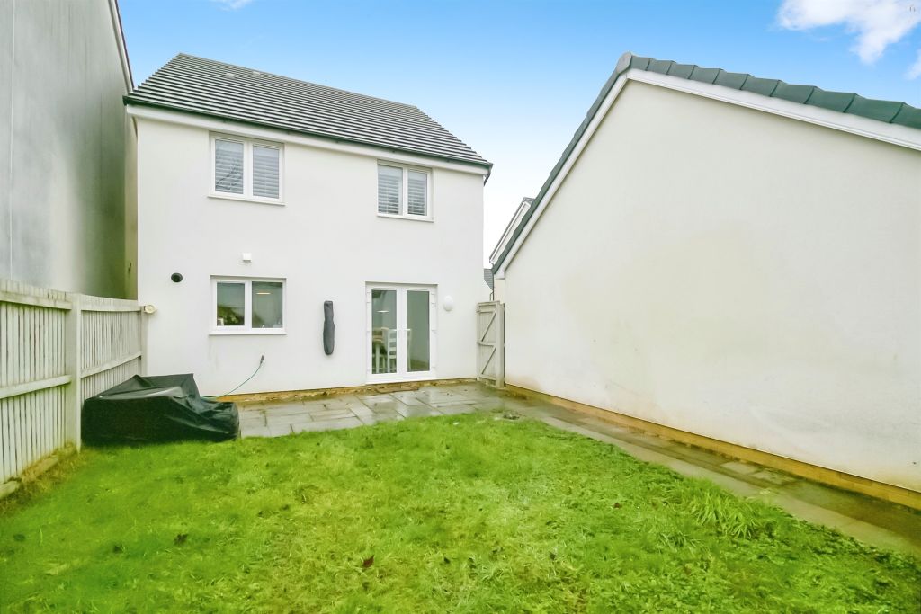 Property photo 2 of 20