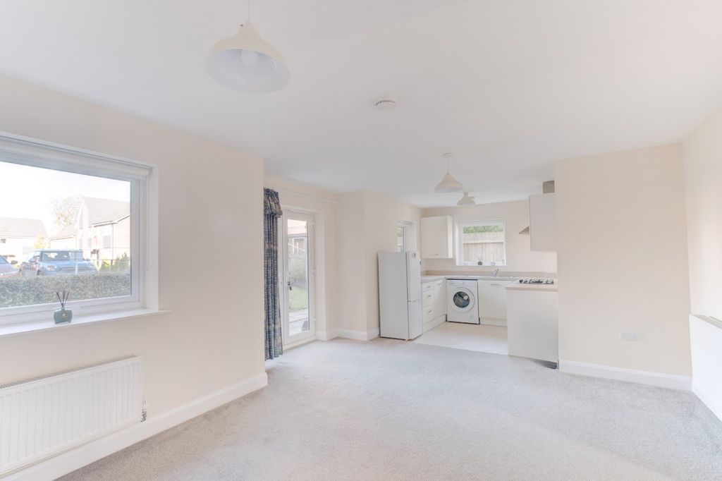 Property photo 2 of 14 Picture No. 04