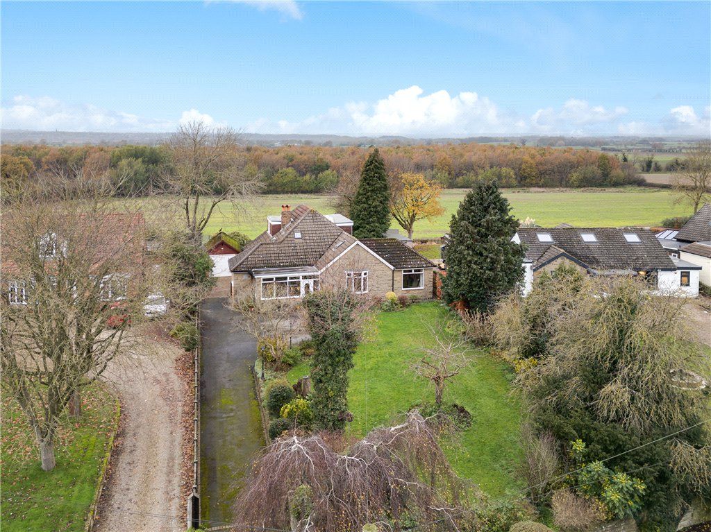 Property photo 1 of 27 Herons Keep