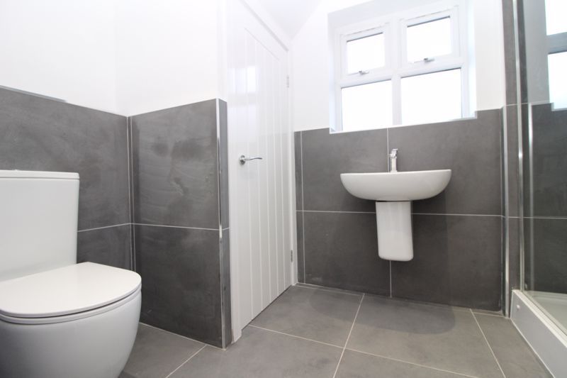 Property photo 3 of 11 Photo 4