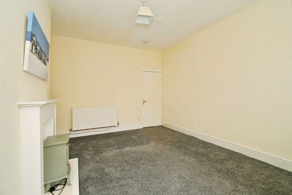 Property photo 2 of 14 Pbox-Img.Jpg