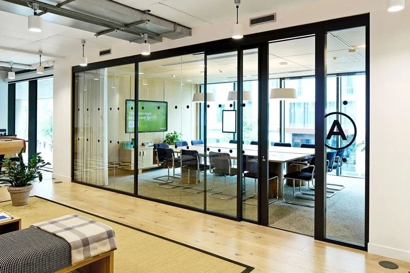 Property photo 3 of 10 Office