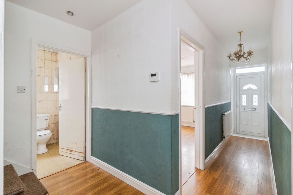 Property photo 2 of 19 Pbox-Img.Jpg