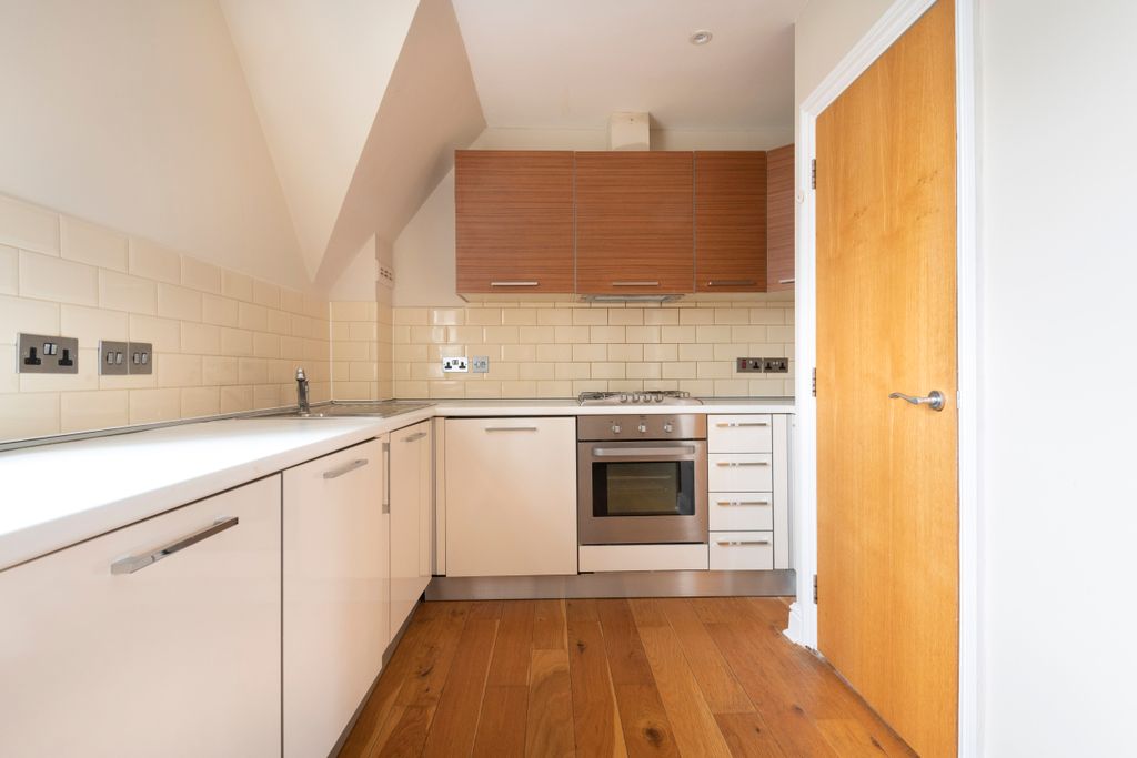 Property photo 2 of 10 Photo 02