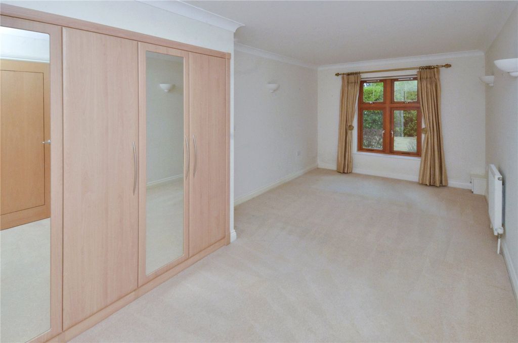 Additional image 8 of 2 bed flat for saleGolf Links Road, Ferndown, Dorset BH22
