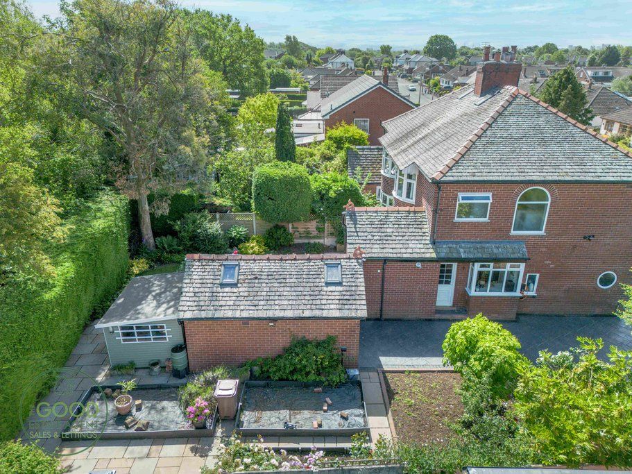Property photo 2 of 31